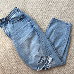 Mom Jeans American Eagle size 6
